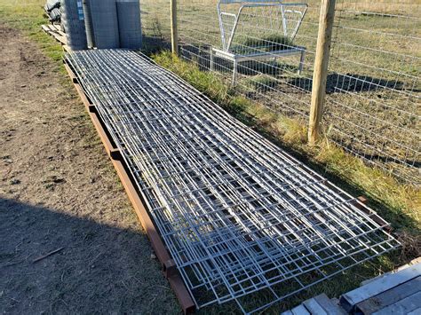 hog panels metal flooring.